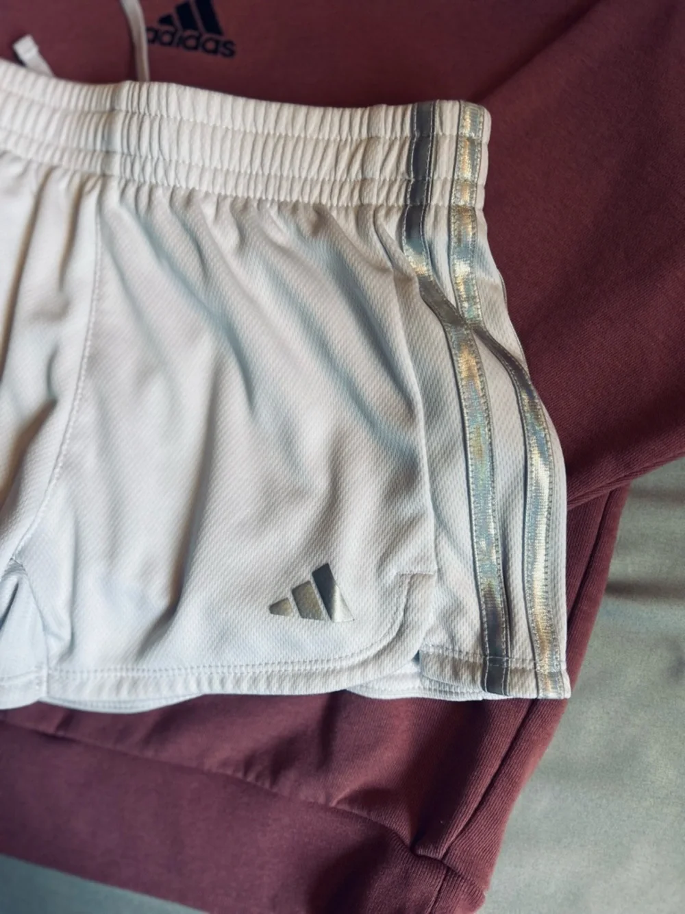 Girls Adidas Mauve Pink Sweatshirt & White Ruffle Shorts Set - Size Small (7/8)